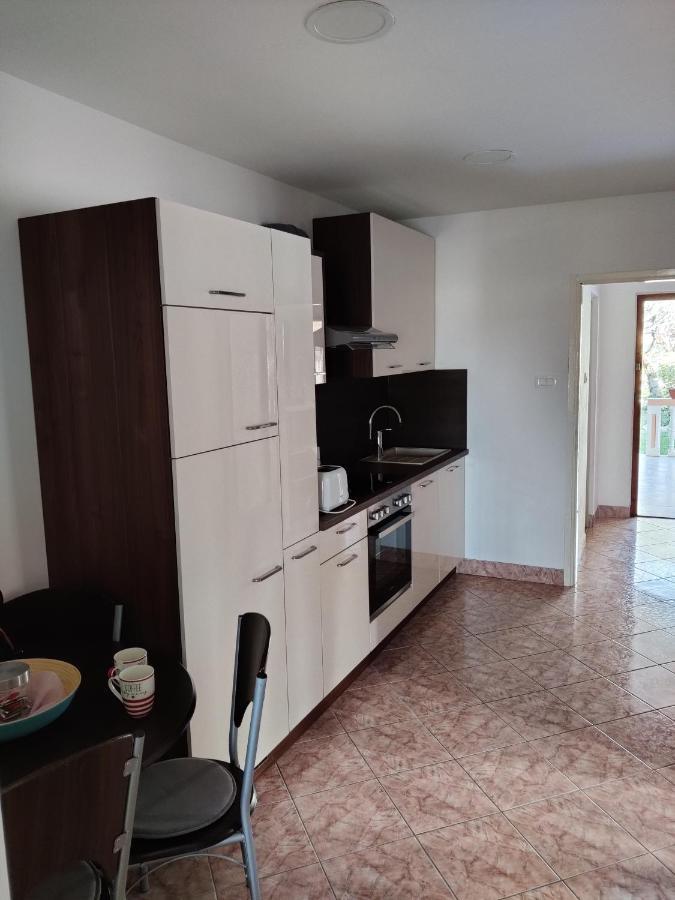 Apartmani Nimcevic Biograd Na Moru Luaran gambar