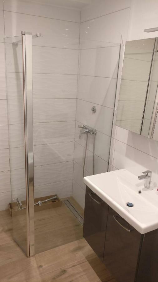 Apartmani Nimcevic Biograd Na Moru Luaran gambar