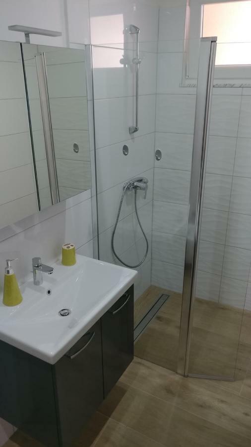 Apartmani Nimcevic Biograd Na Moru Luaran gambar
