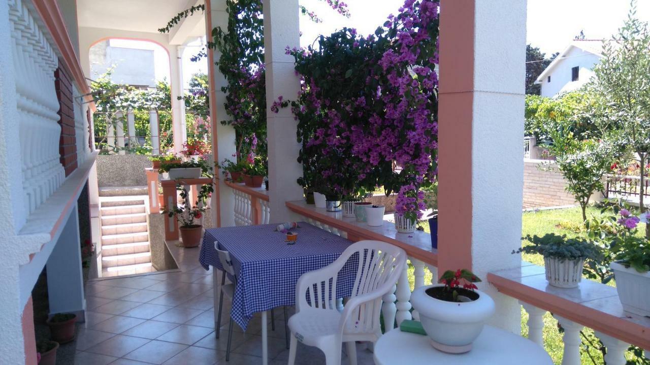 Apartmani Nimcevic Biograd Na Moru Luaran gambar