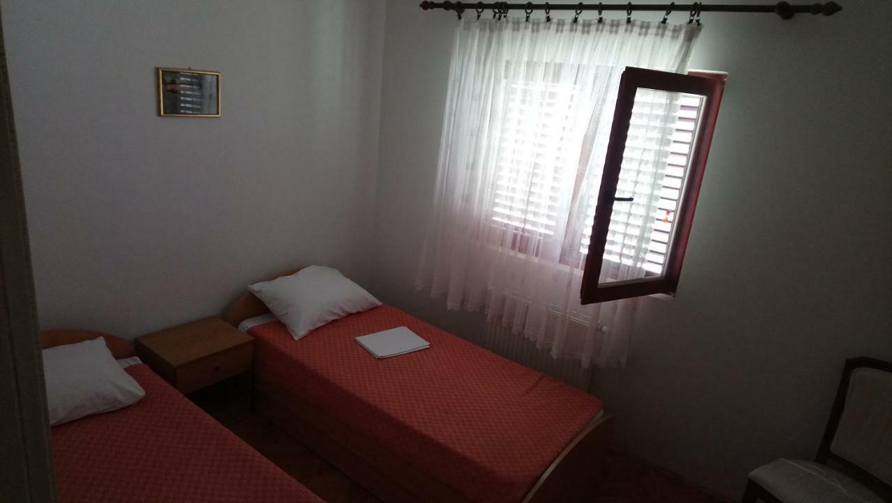 Apartmani Nimcevic Biograd Na Moru Luaran gambar