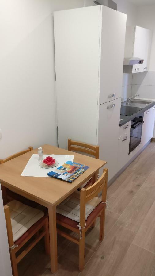 Apartmani Nimcevic Biograd Na Moru Luaran gambar